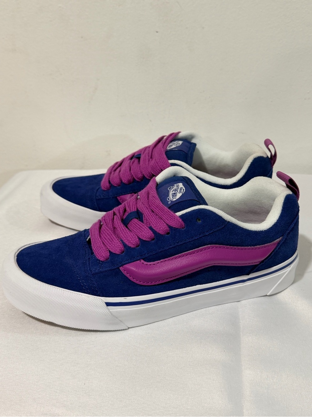 Vans- Skool Shoe - Low-Top Skate Sneakers size US Men 7 US Women 8.5 - Picture 6 of 7